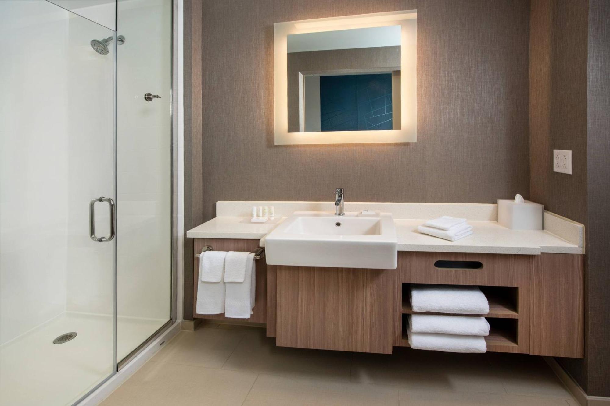 Springhill Suites By Marriott Frederick Extérieur photo
